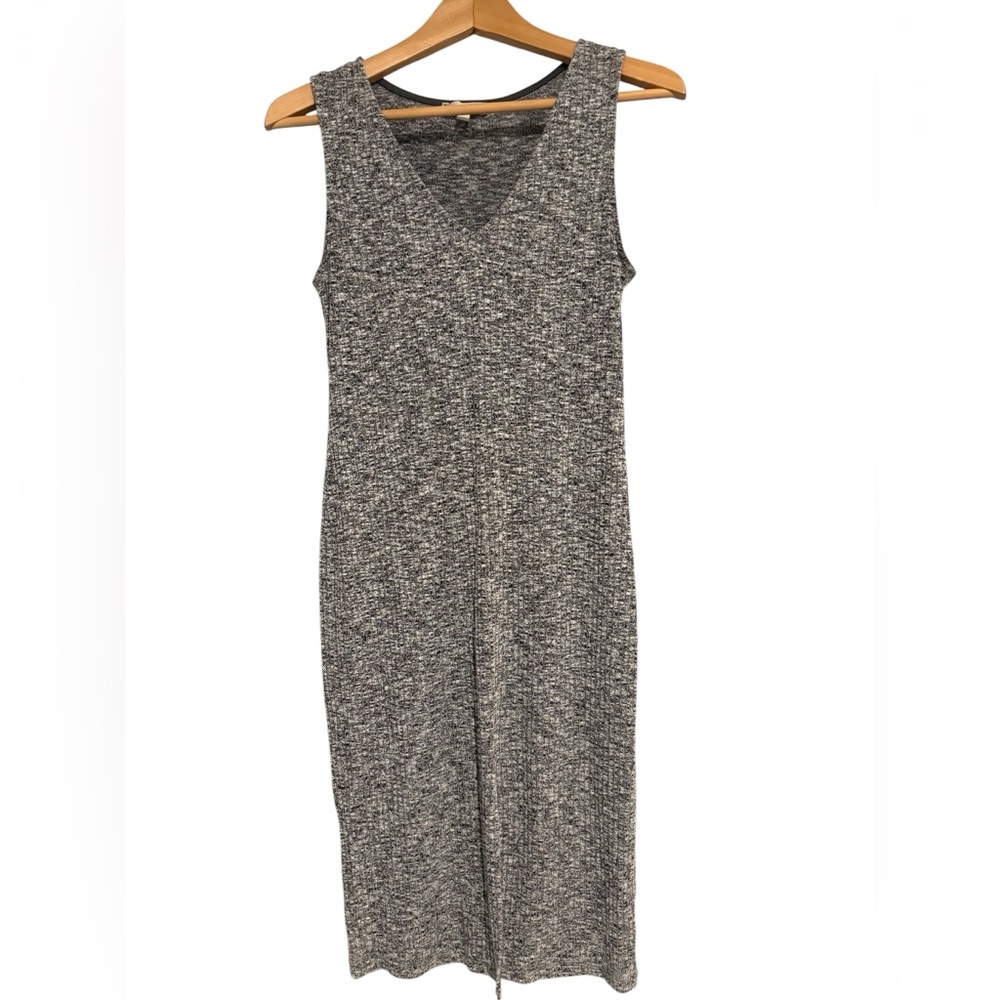 Gianni Bini Charcoal Knit Sweater‎ Dress | Sleeveless V-Neck Midi Bodycon Casual
